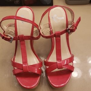 2/15$ 💕Report red strappy cork wedge sandals